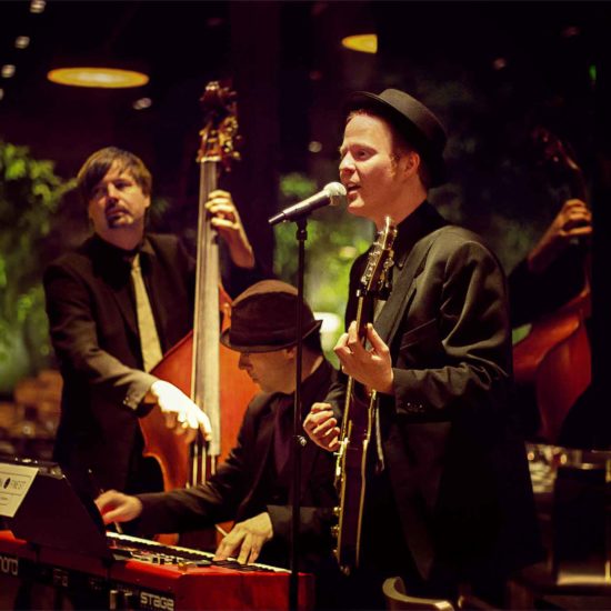 Die Jazzband BERLINs FINEST spielt entspannte Loungemusik