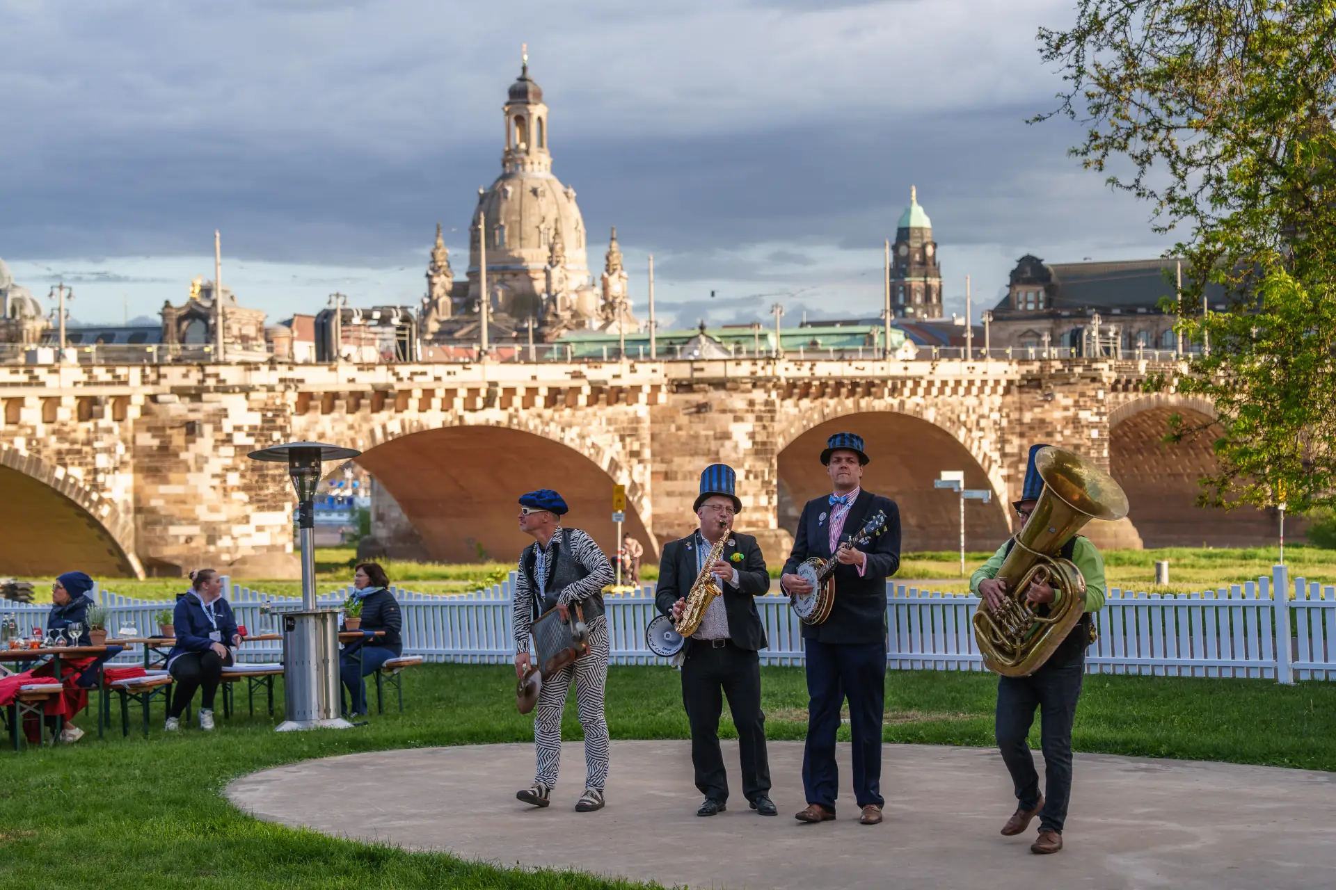 Dixieband Combo Gurilly spielt bei einer Firmenveranstaltung in Dresden